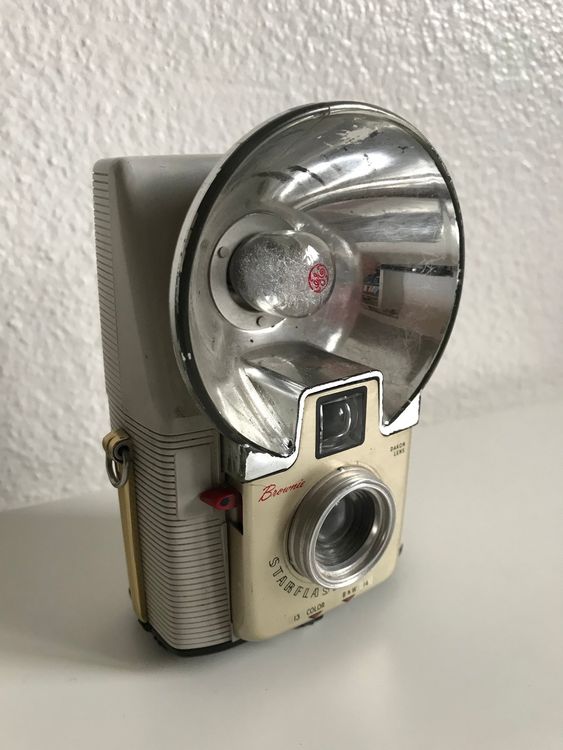 Appareil Photo Vintage Kodak Brownie Starflash – Argentique Retro – Collection