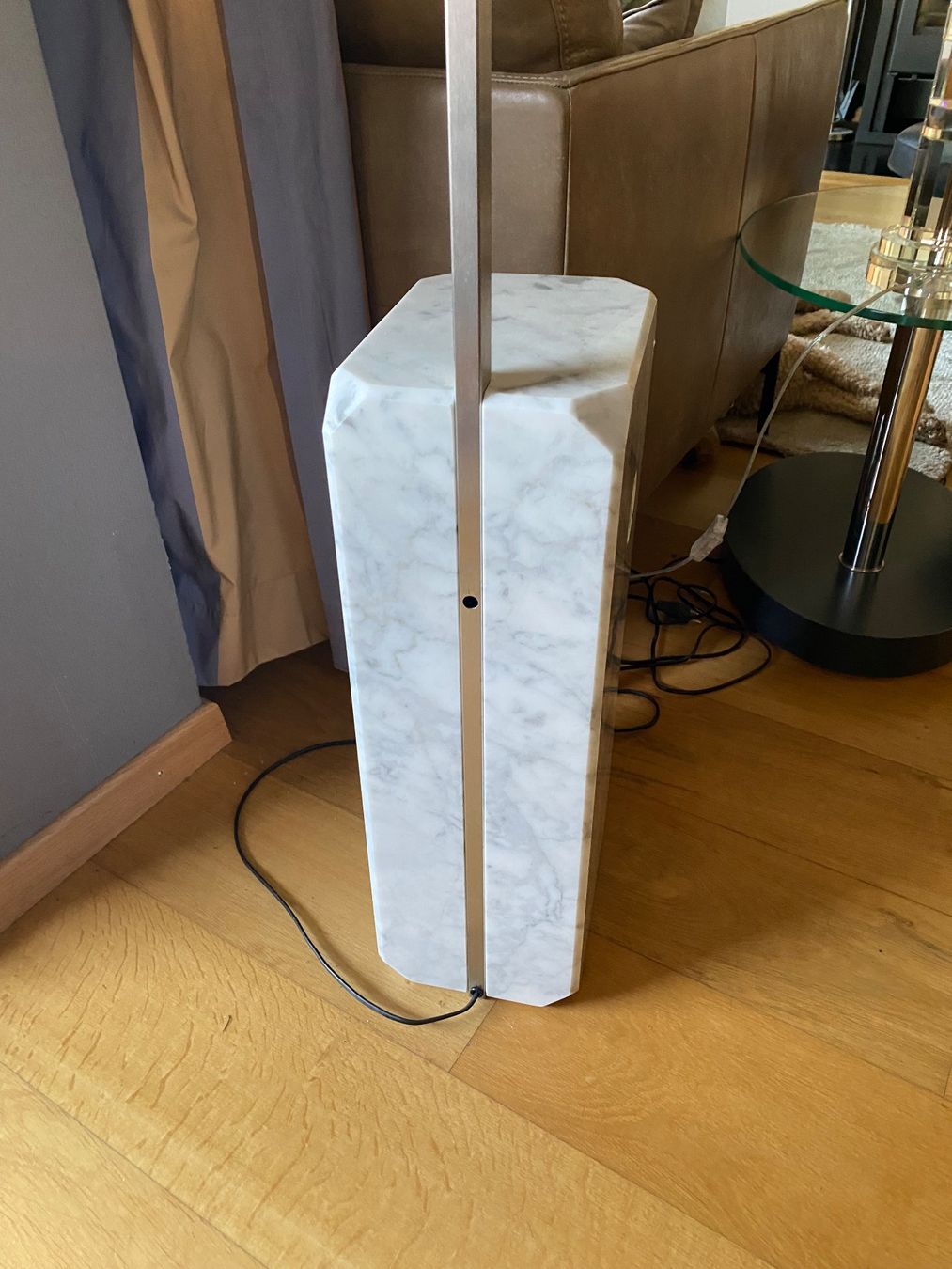 Flos Lampen: Die Stehleuchte Flos ist ein Designklassiker par excellence – Gebraucht aus Unterterzen von ProsCons 5