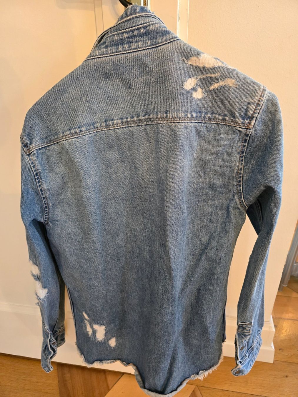 Zara Giacche: Zara Jeanshemden – Nuovo (secondo la descrizione) da Grenchen venduto da Lucifero17 1