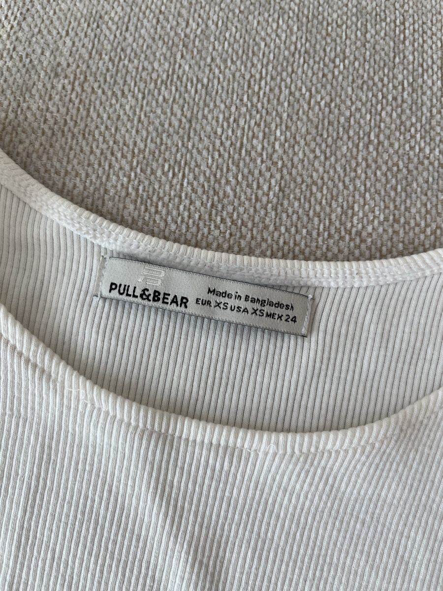 Pull&Bear Top: Pull&Bear White Ribbed Cropped Tank Top - Size XS – Usato da Zürich venduto da Isabella123 1