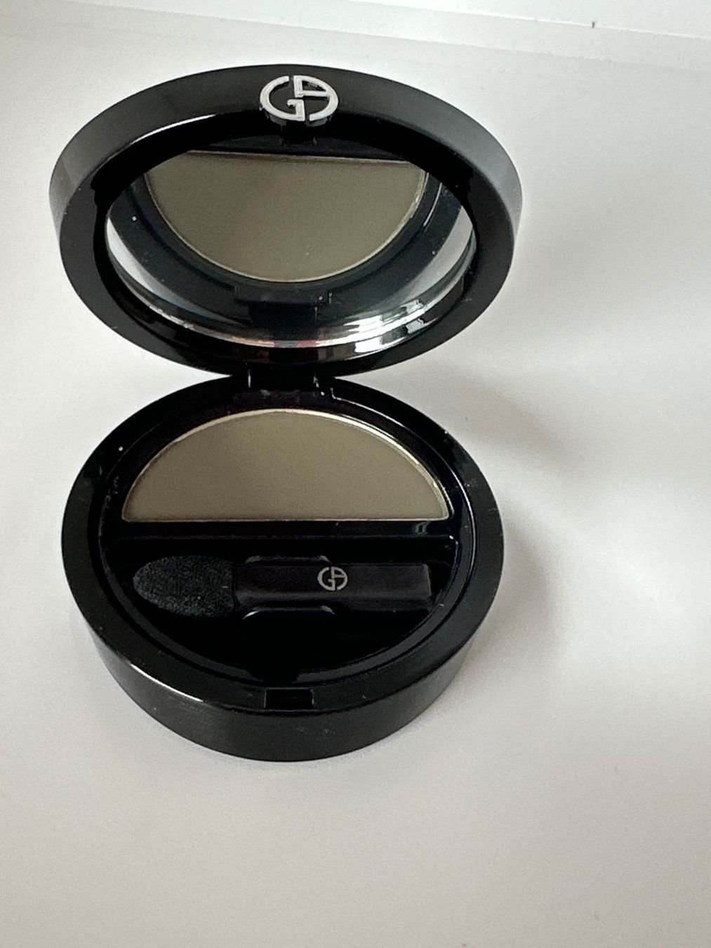 Make-up: Armani eyeshadow 6 Khaki – Nuovo e nell'imballaggio originale da Pully venduto da Natala
