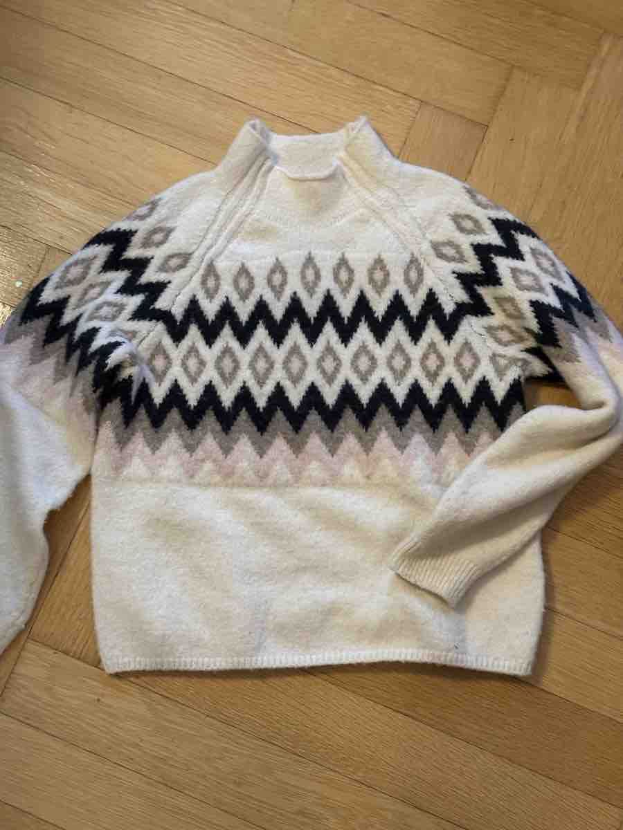 H&M Pullover & Sweatshirts: Kinder Pullover H&M Muster Weiss – Neu (gemäss Beschreibung) aus Zürich von ivanab02