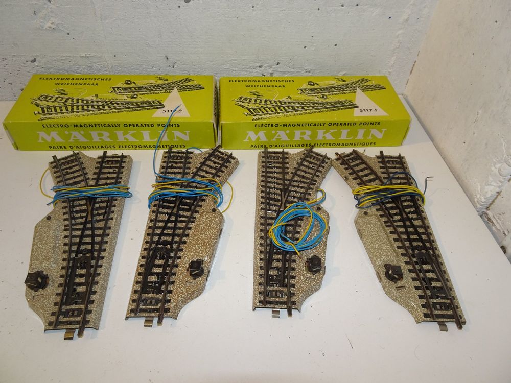 Lot De 9 Aiguillages Et Rails Märklin HO (5203, 5118, 5119, 3601, 5204, 9801) – Occasion
