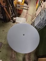 8 Stk. Gartenstühle Metall 4 weiss 4 hellblau + Tisch 