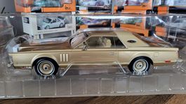 Lincoln Continental Mark V 1977 1:18 MCG