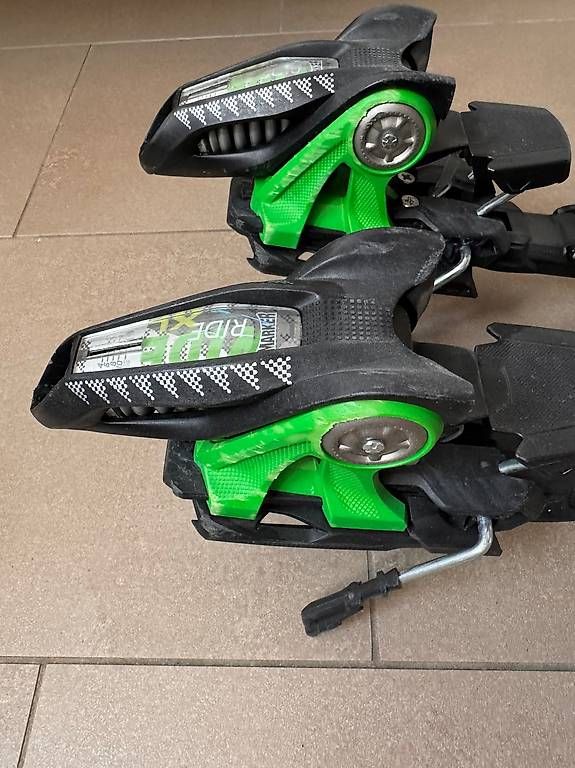 Attacchi: Paire de fixations ski Marker Ride 12 – Usato da Gingins venduto da uti_7wnv