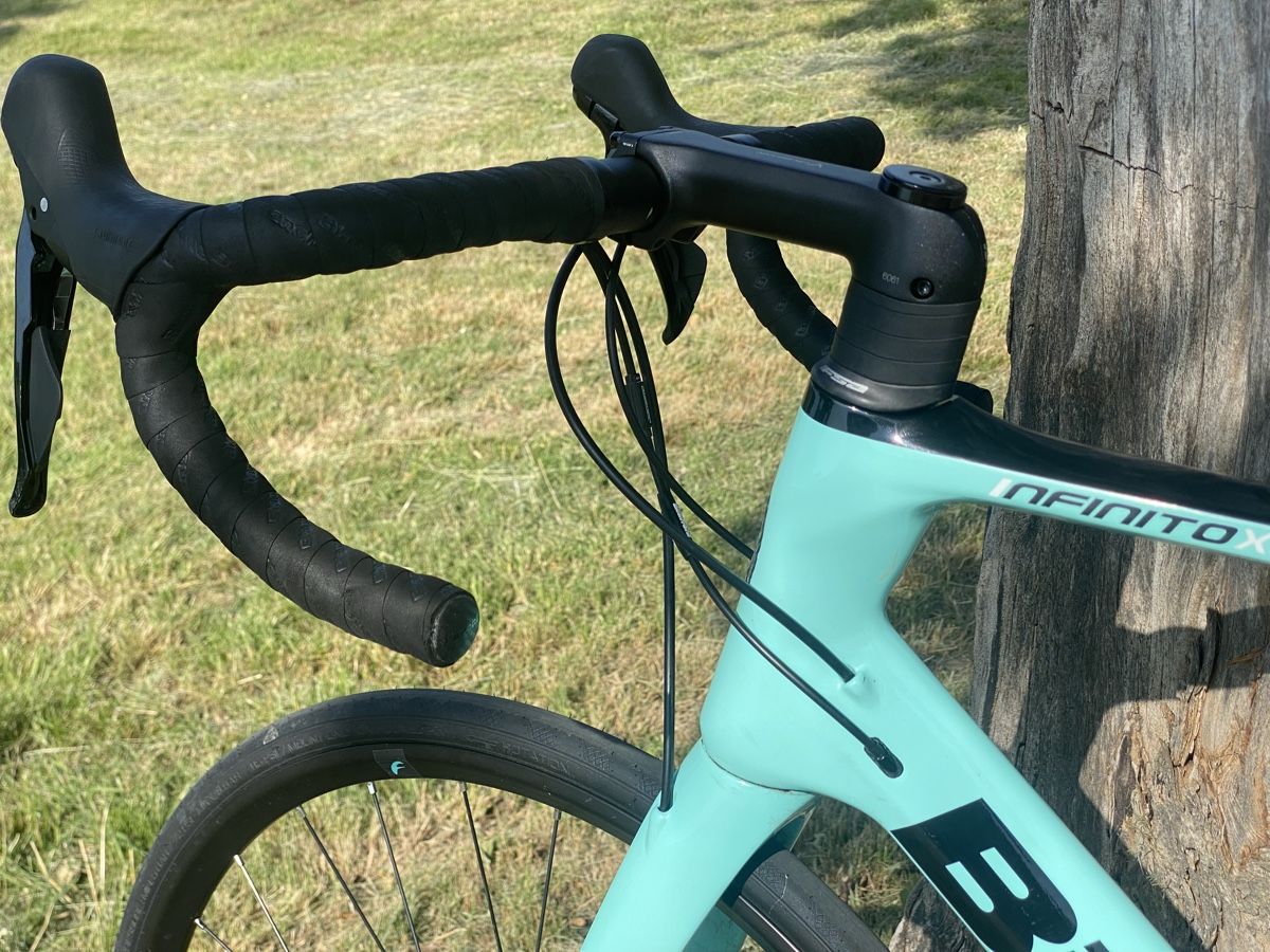 Bianchi Velos: Bianchi infinito xe 105 – Gebraucht aus La Chaux-de-Fonds von fes_htx5 1