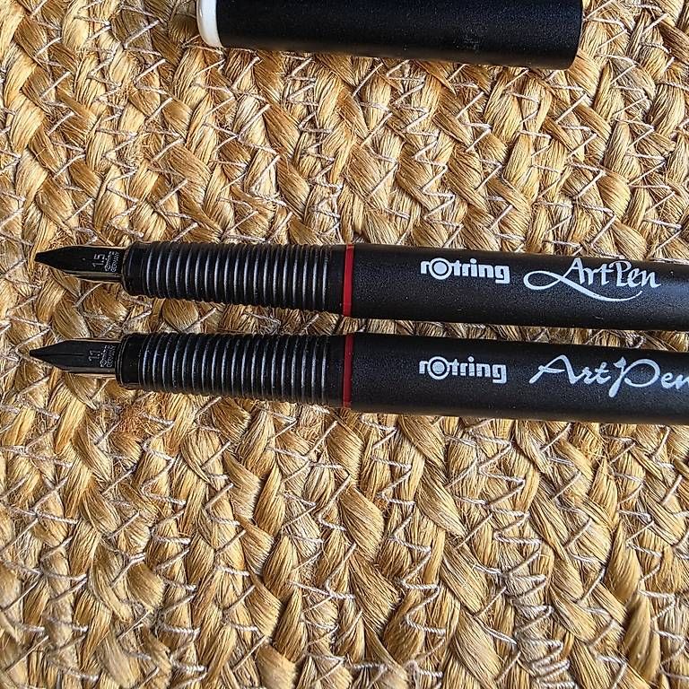Stifte & Marker: Rotring ArtPen Calligraphy Set, excellent état  – Gebraucht aus Orbe von Adaline.64