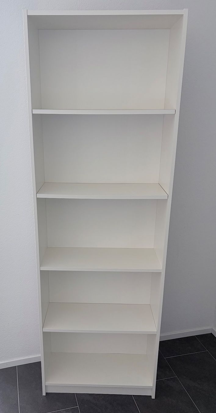 Ikea Étagères: IKEA-Bücherregal – D'occasion à Urtenen-Schönbühl par urb_v2q9