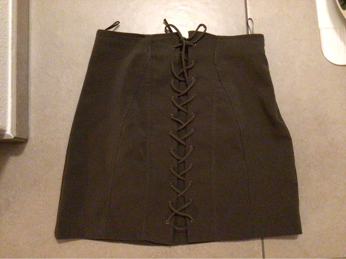 Zara Jupes: Rock Zara S – D'occasion à Minusio par liam04