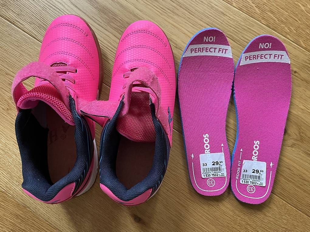 Scarpe per ragazze: Turnschuhe grösse 33 – Nuovo e nell'imballaggio originale da Villmergen venduto da Babiwe 1
