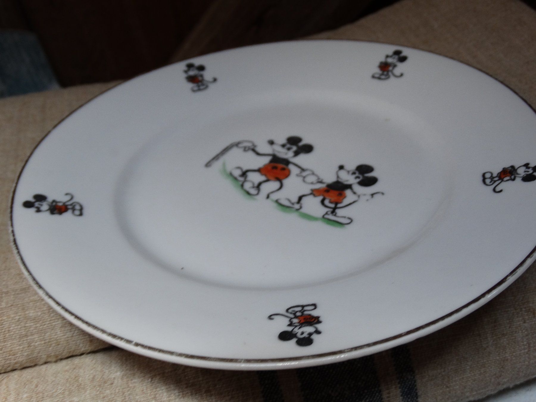 Disney Piatti: antiker Kinderteller mickey Micky Maus Mickey Mouse Disney – Usato da Grossaffoltern venduto da amo64 5