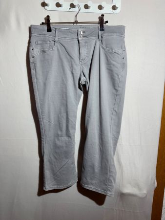 Graue Jeans Crissi von Street one Gr. 30/22