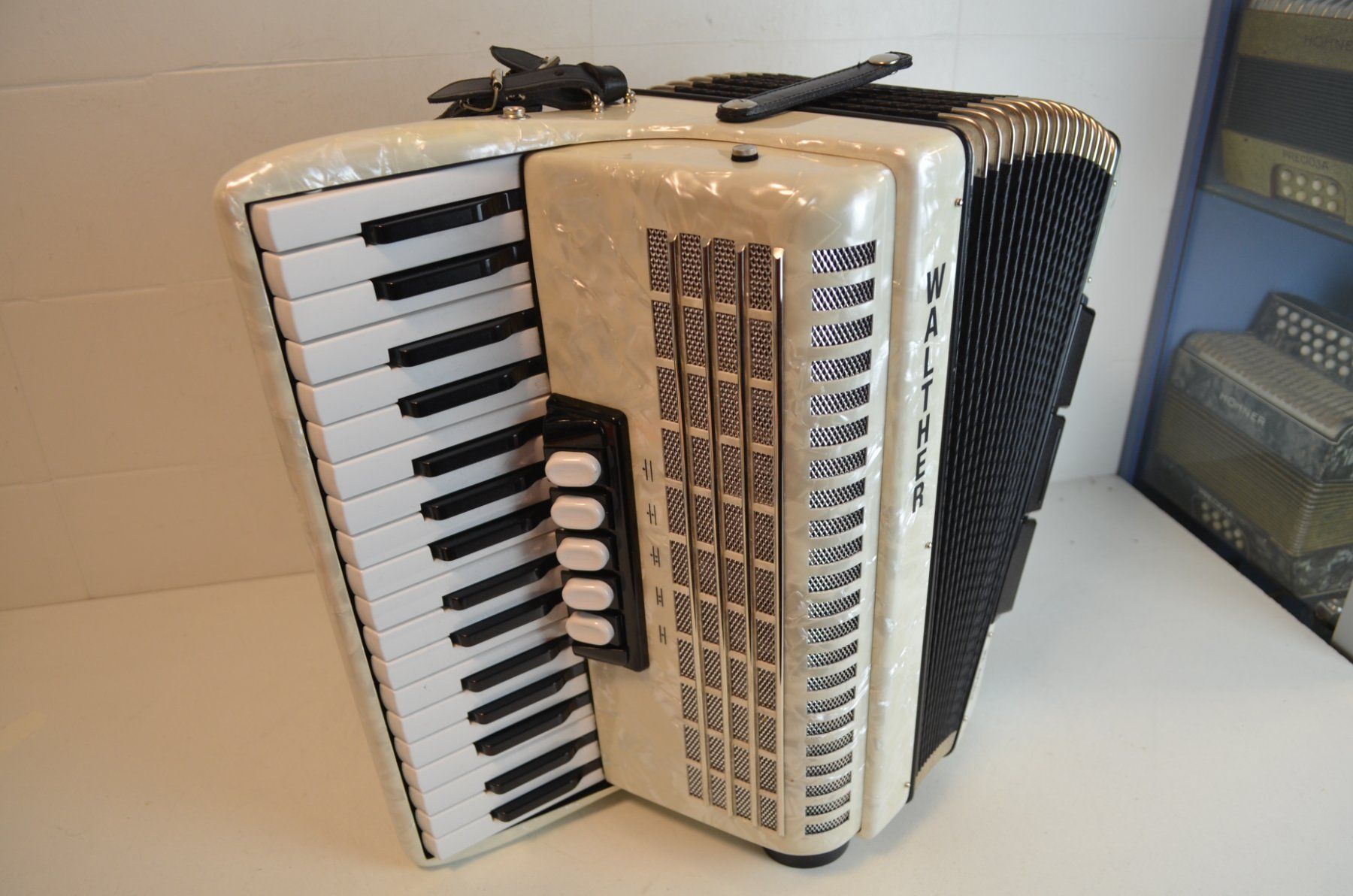Instruments de musique: Akkordeon chromatisch Walther Pirat 72 – D'occasion à Zürich par baumusik 5