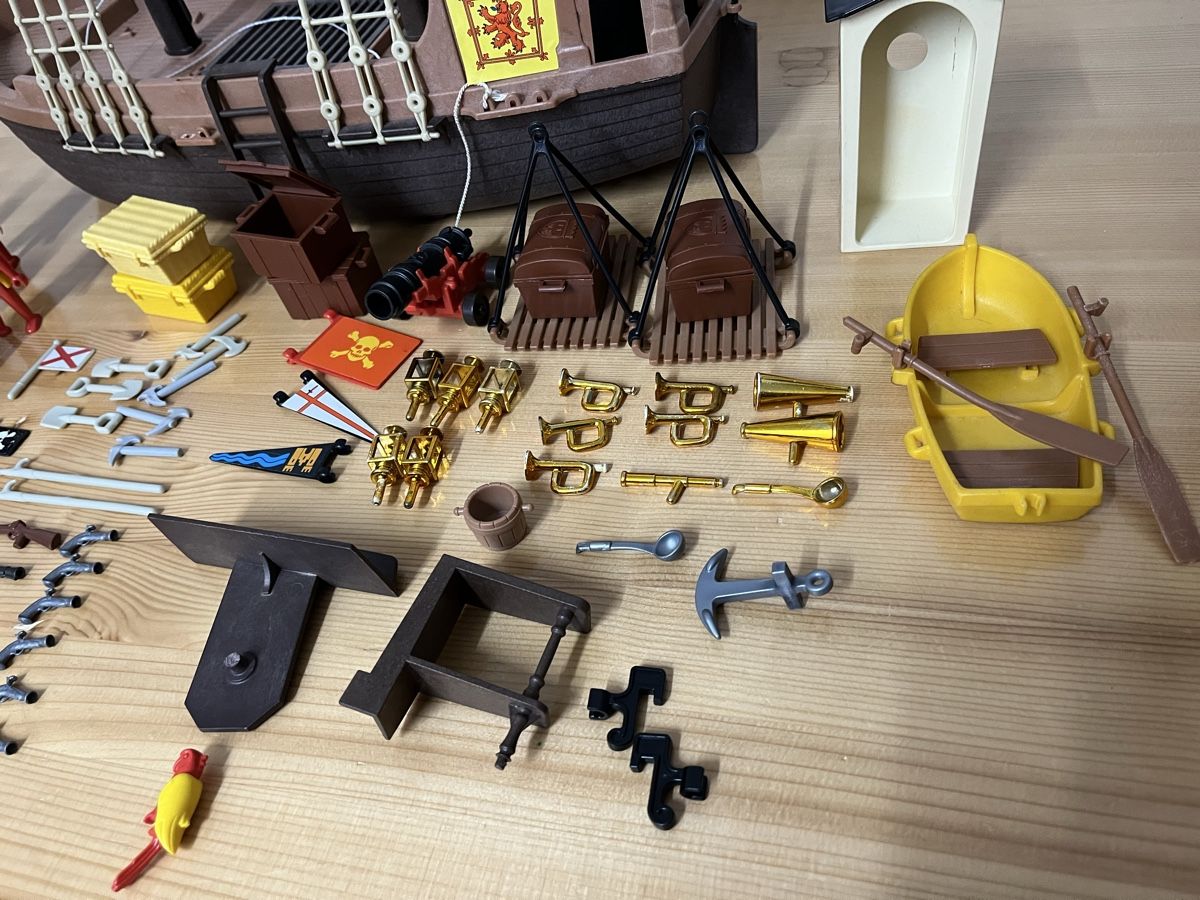 Playmobil Giocattoli: Playmobil Piratenschiff – Difettoso da Frauenfeld venduto da adj04 2