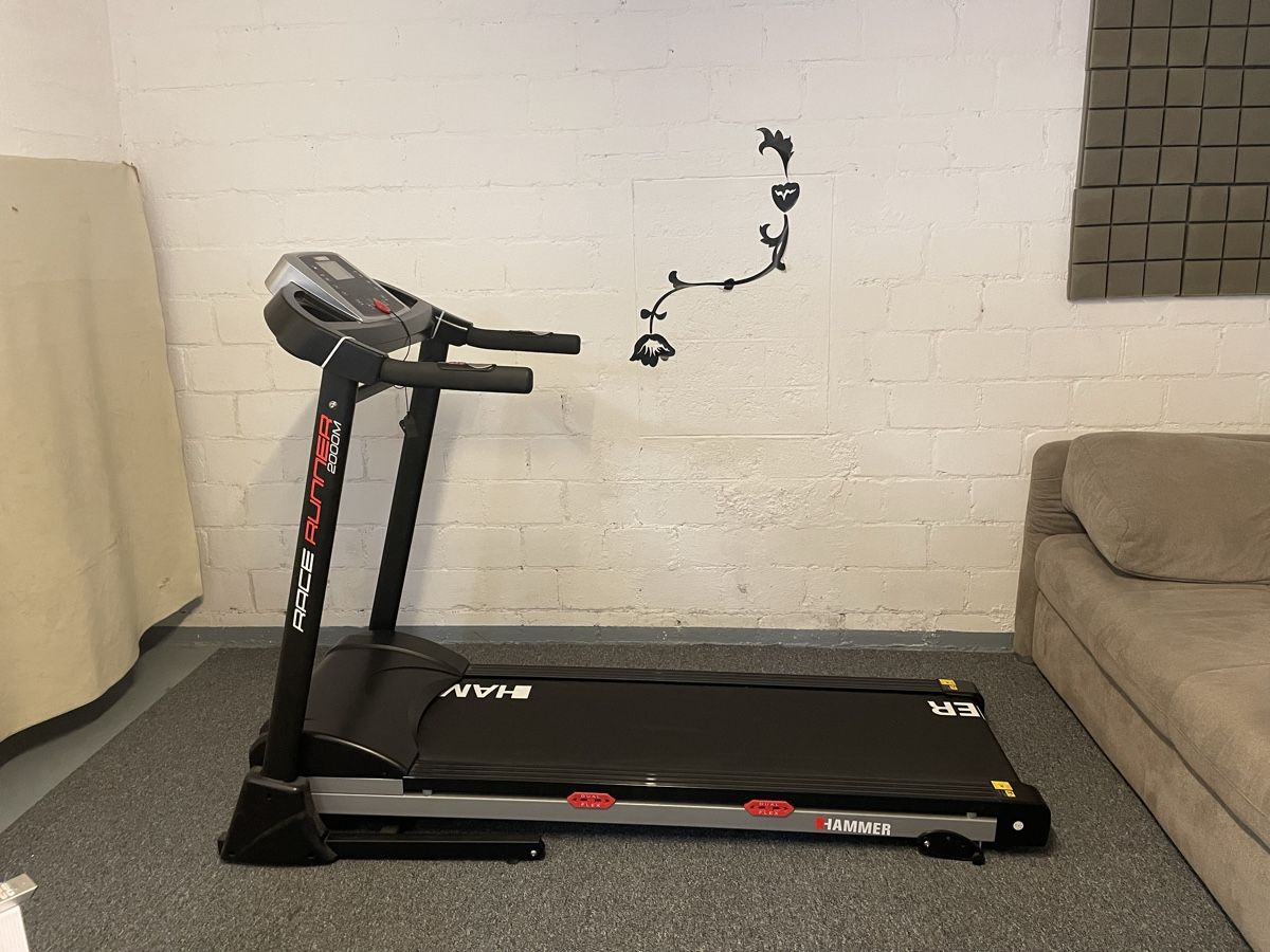 Hometrainer: Laufband Hammer Race Runner 2000M gebraucht – Gebraucht aus Küsnacht ZH von alm_dq5l