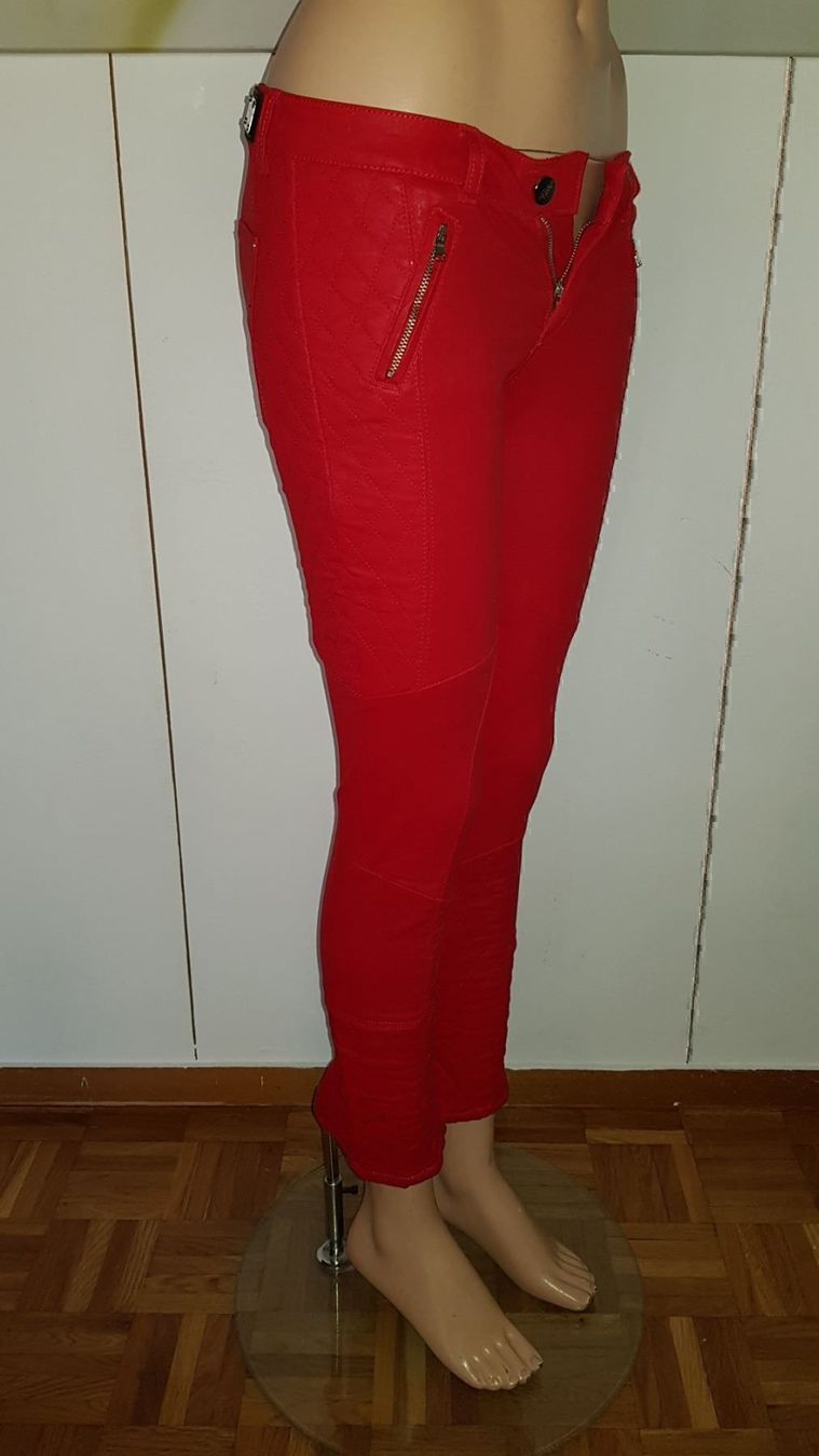 Zara Jeans: Jeans ZARA  Taille/Grosse  34 CH – Gebraucht aus Cossonay-ville von Super-Price-Quality 3