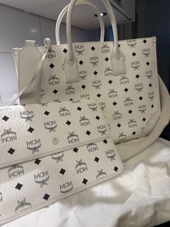 MCM shopper weiß 