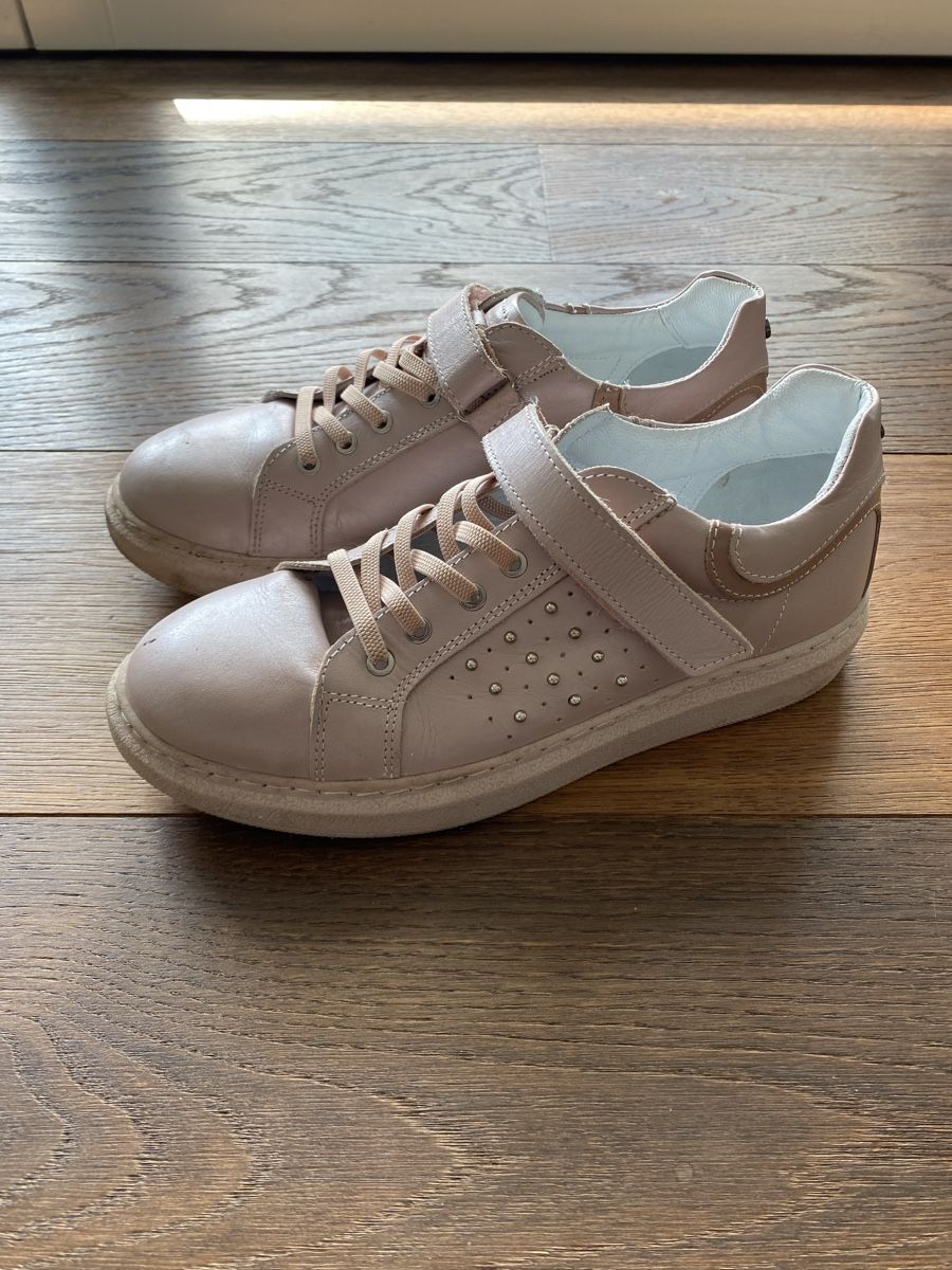 Schuhe für Mädchen: Halbschuhe Mädchen – Gebraucht aus Pfäffikon ZH von aveo14 1