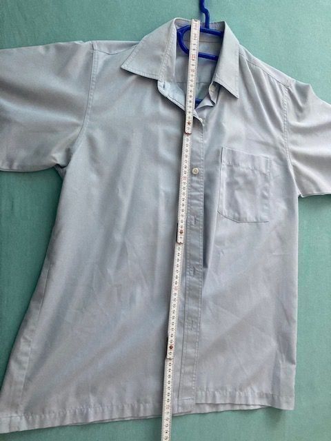 Blusen: Bluse hellblau Kurzarm, ca. Gr. 38 (von Schneider genäht) – Gebraucht aus Pfäffikon ZH von GZHDZV 3