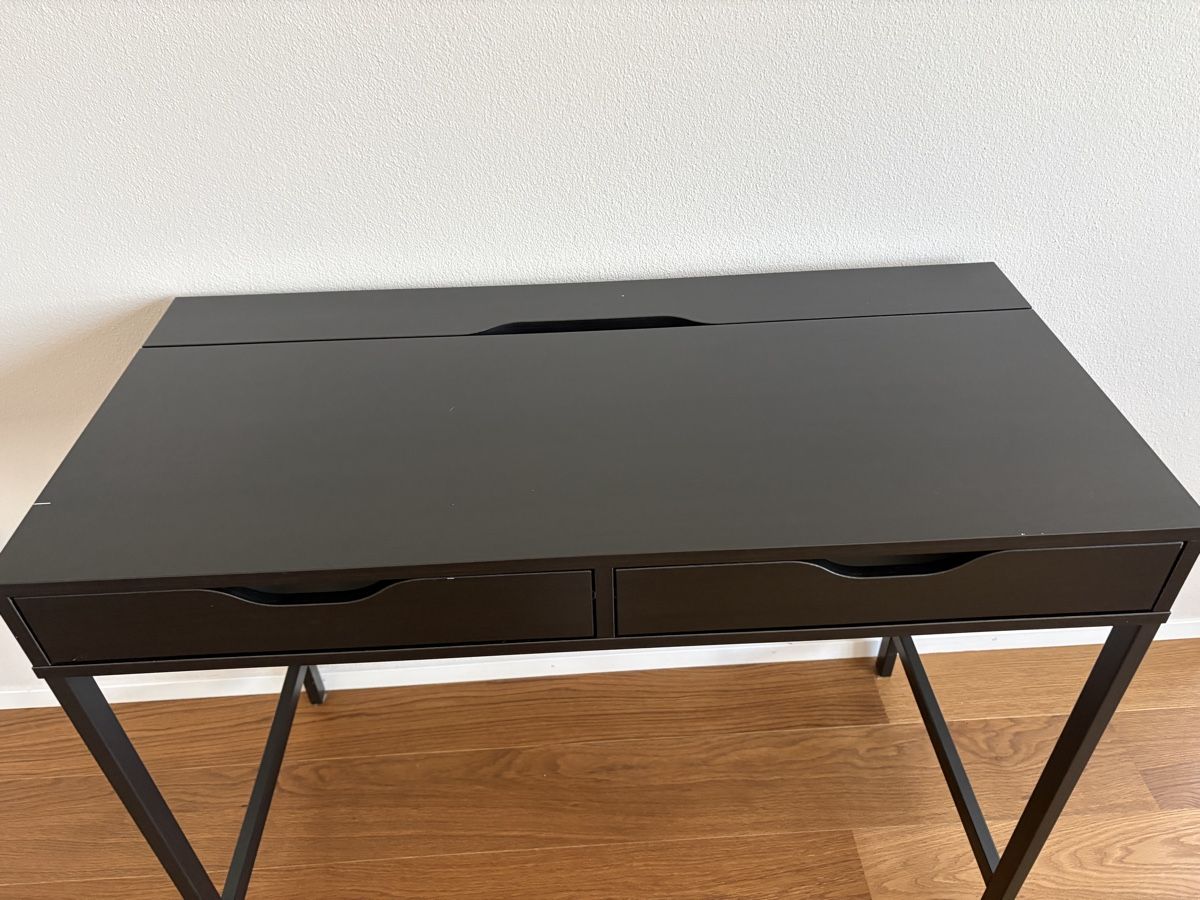 Ikea Scrivanie: Schreibtisch Ikea schwarz – Usato da birr venduto da vde_6522 1