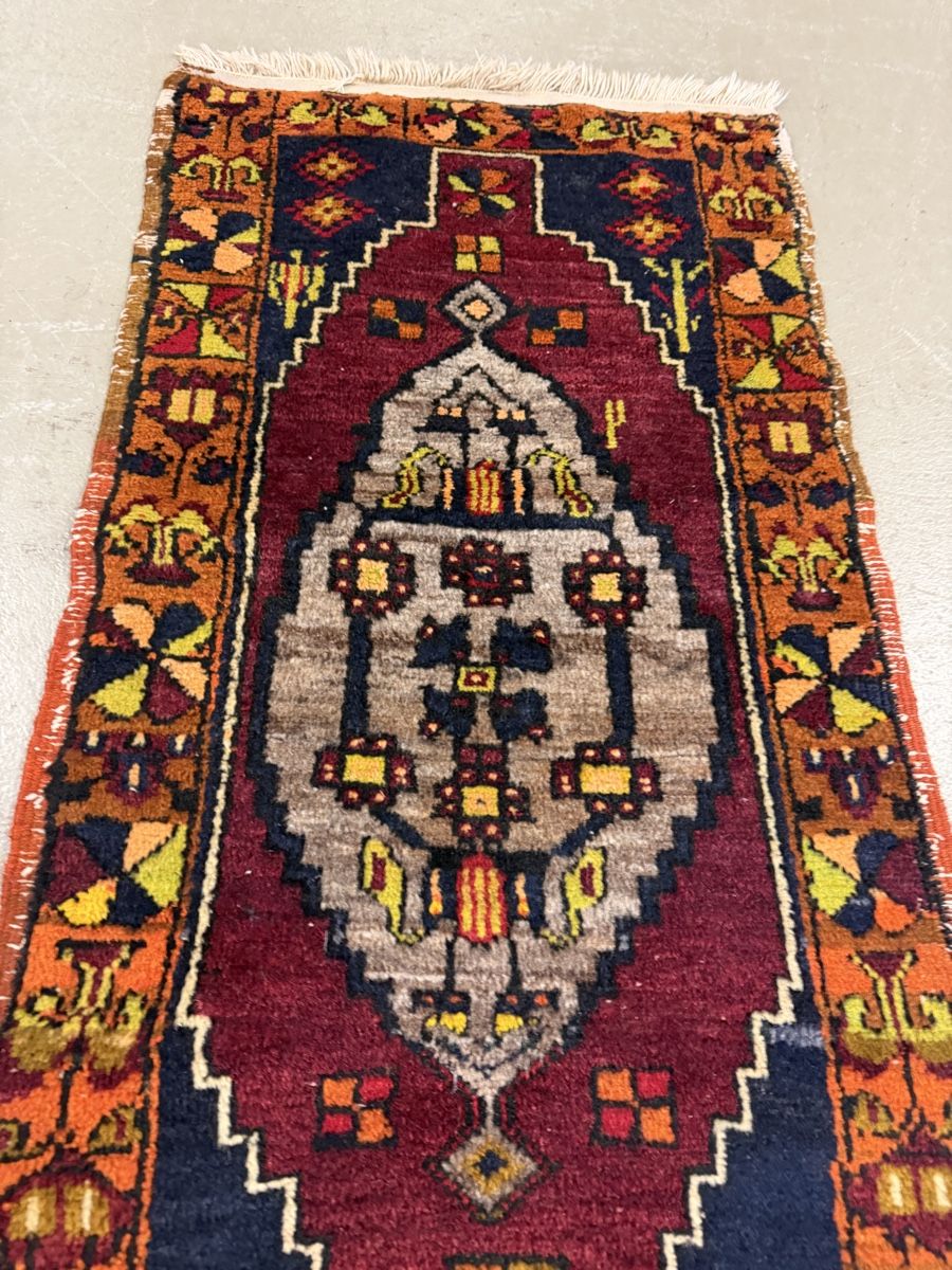 Tapis: Orientteppich klein handgeknüpft bunt  – D'occasion à Strengelbach par RaenAntikDesign 3