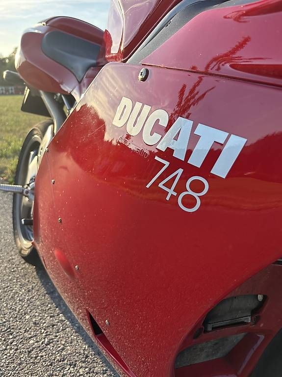 Route: Ducati 748 rot – D'occasion à Münsingen par Jaquet78 2