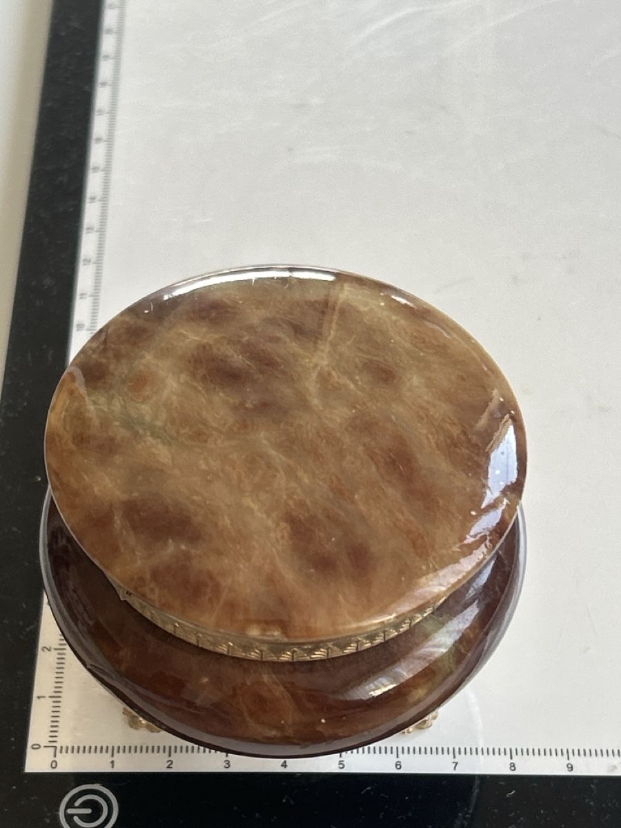 Alle Dekorationen: Schmuckdose Onyx Messing mit Füsschen (I12) – Gebraucht aus Aarau von bro_9zsg 3