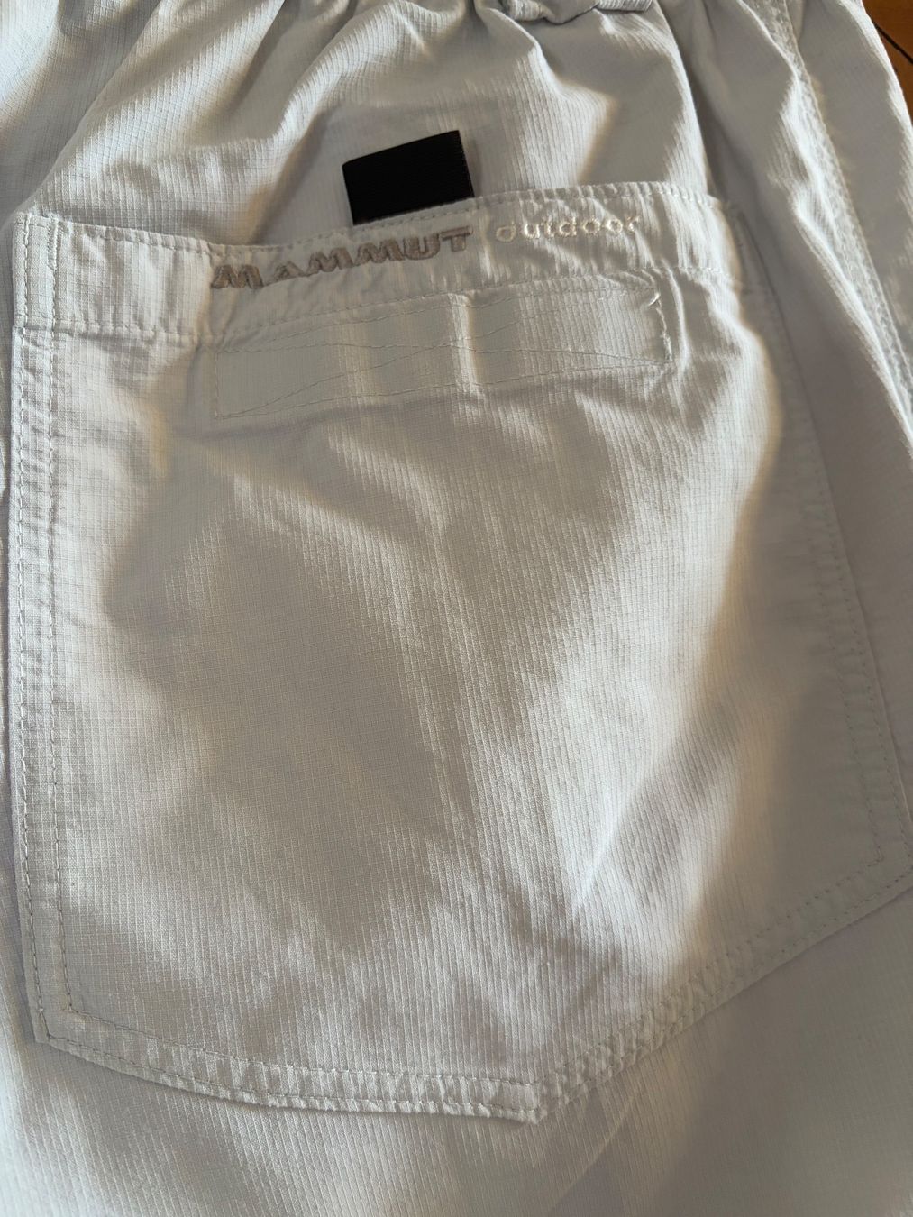 Mammut Pantaloni: MAMMUT  Wanderhose 3/4 Größe L   Farbe: Hellbeige – Usato da Interlaken venduto da Bona55 5