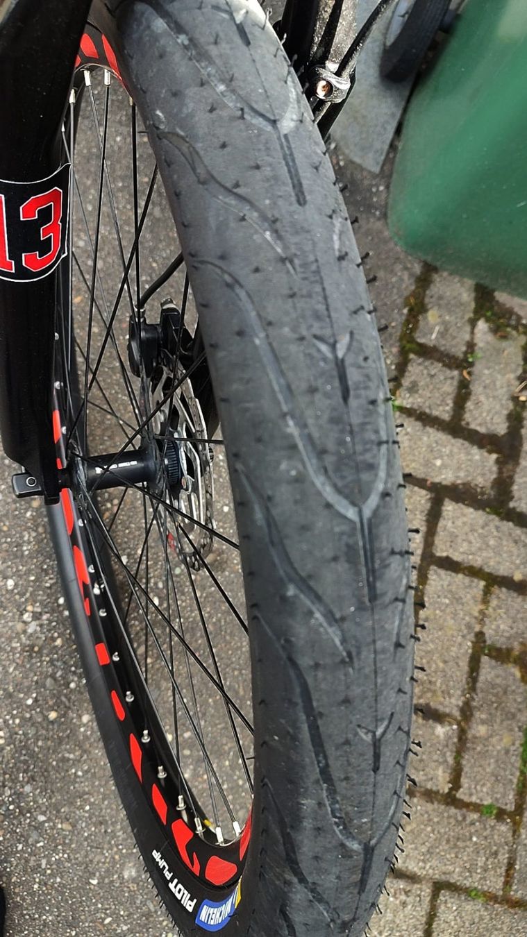 Vélos: Fahrrad – D'occasion à Full-Reuenthal par Ladypaint 8