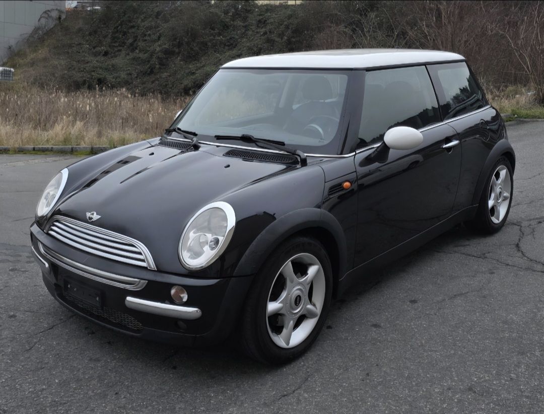 Mini Automobili: Mini Cooper R50 1.6i, 2003 Jg, 190000 Km – Usato da Obernau venduto da DealMaschine