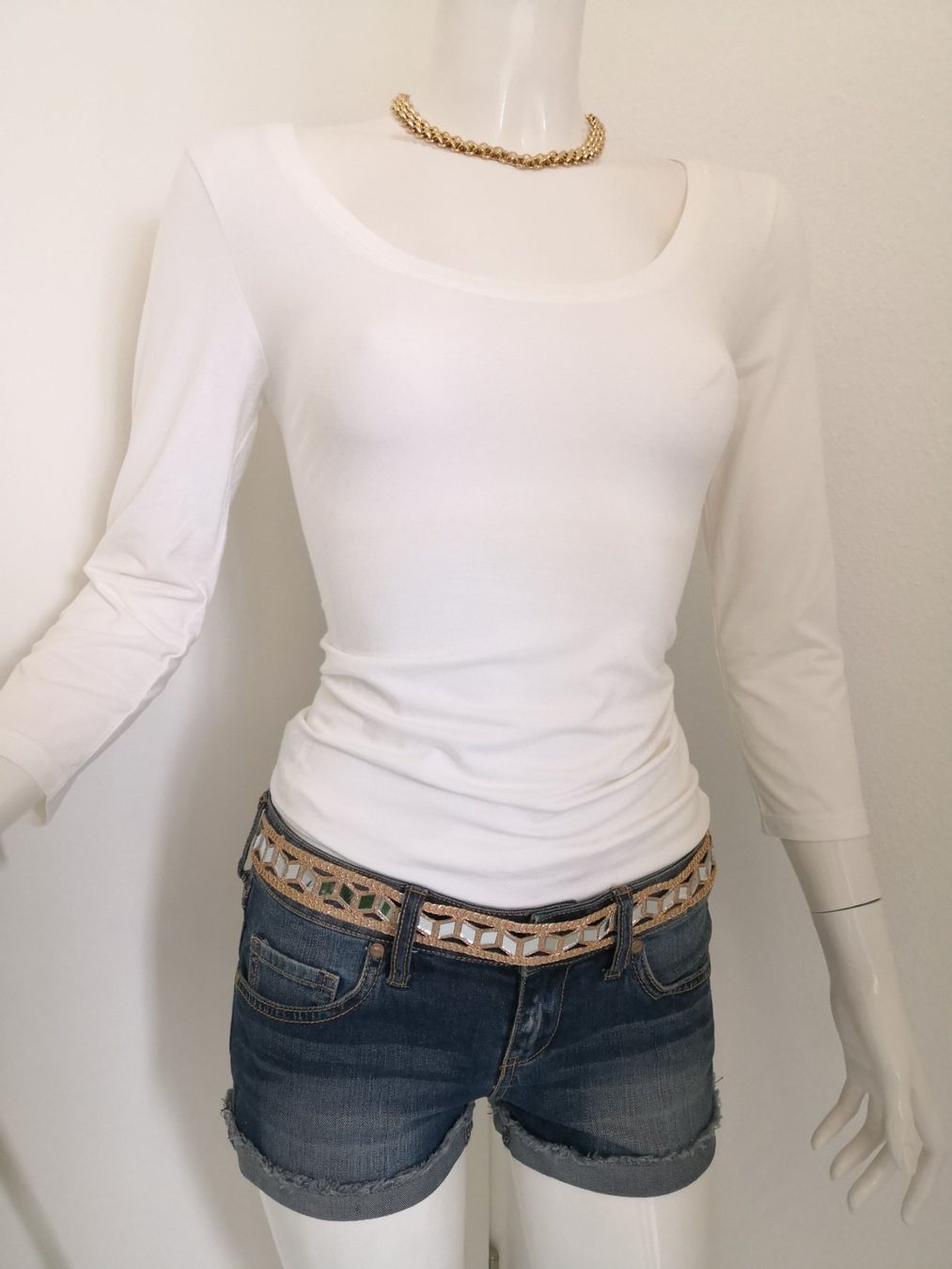 Mango T-Shirts: 🤩MANGO LANGARM T-SHIRT WEISS – Gebraucht aus Olten von Naja-Twins-Twins 7