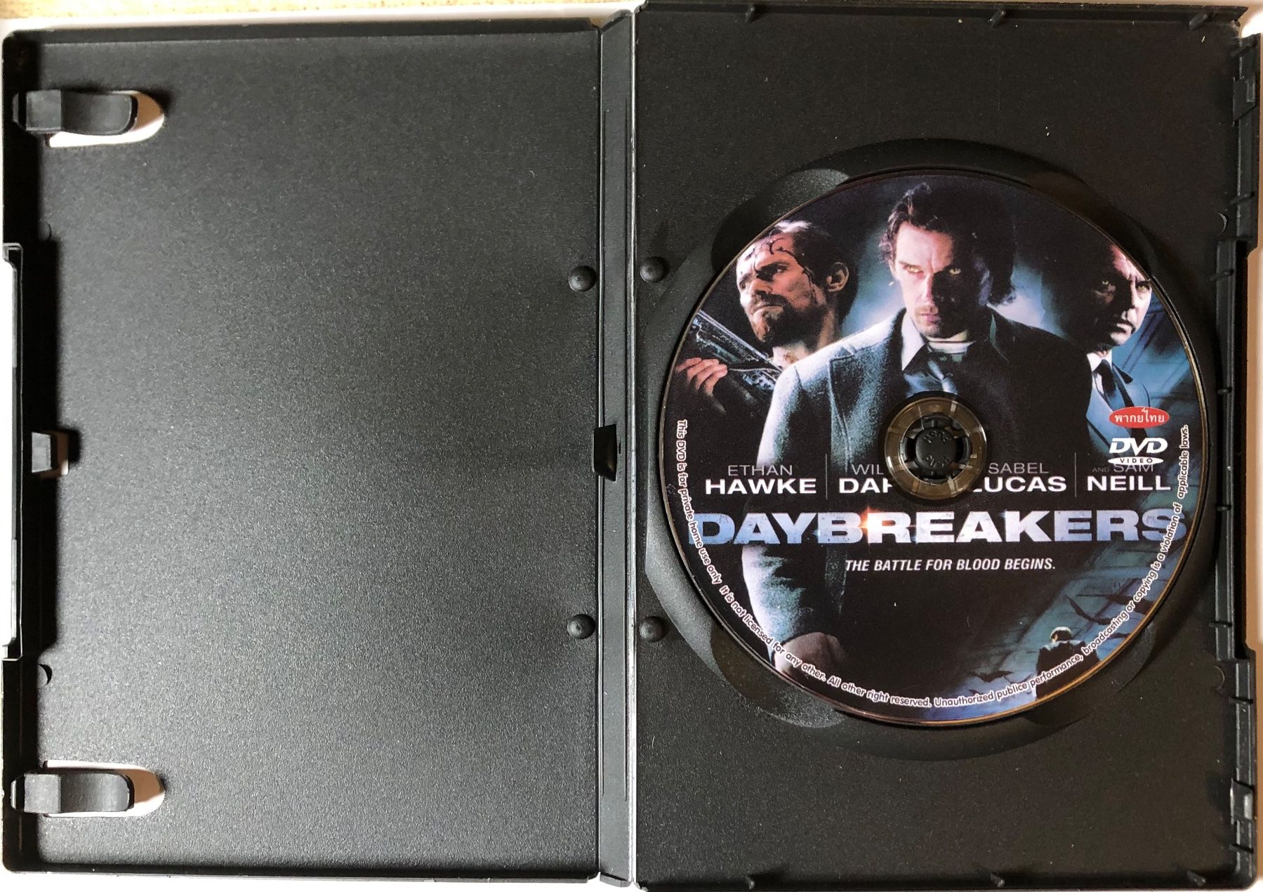 Tous les DVDs: DAYBREAKERS (THE BATTLE FOR BLOOD BEGINS.) – D'occasion à Poliez-Pittet par Newtown-Records 2