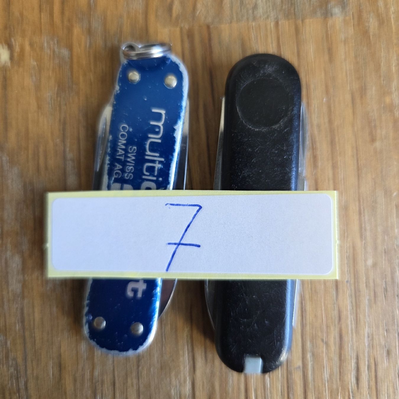 Victorinox Coltelli tascabile: 2 Taschenmesser Victorinox  – Usato da Stans venduto da Ducati16