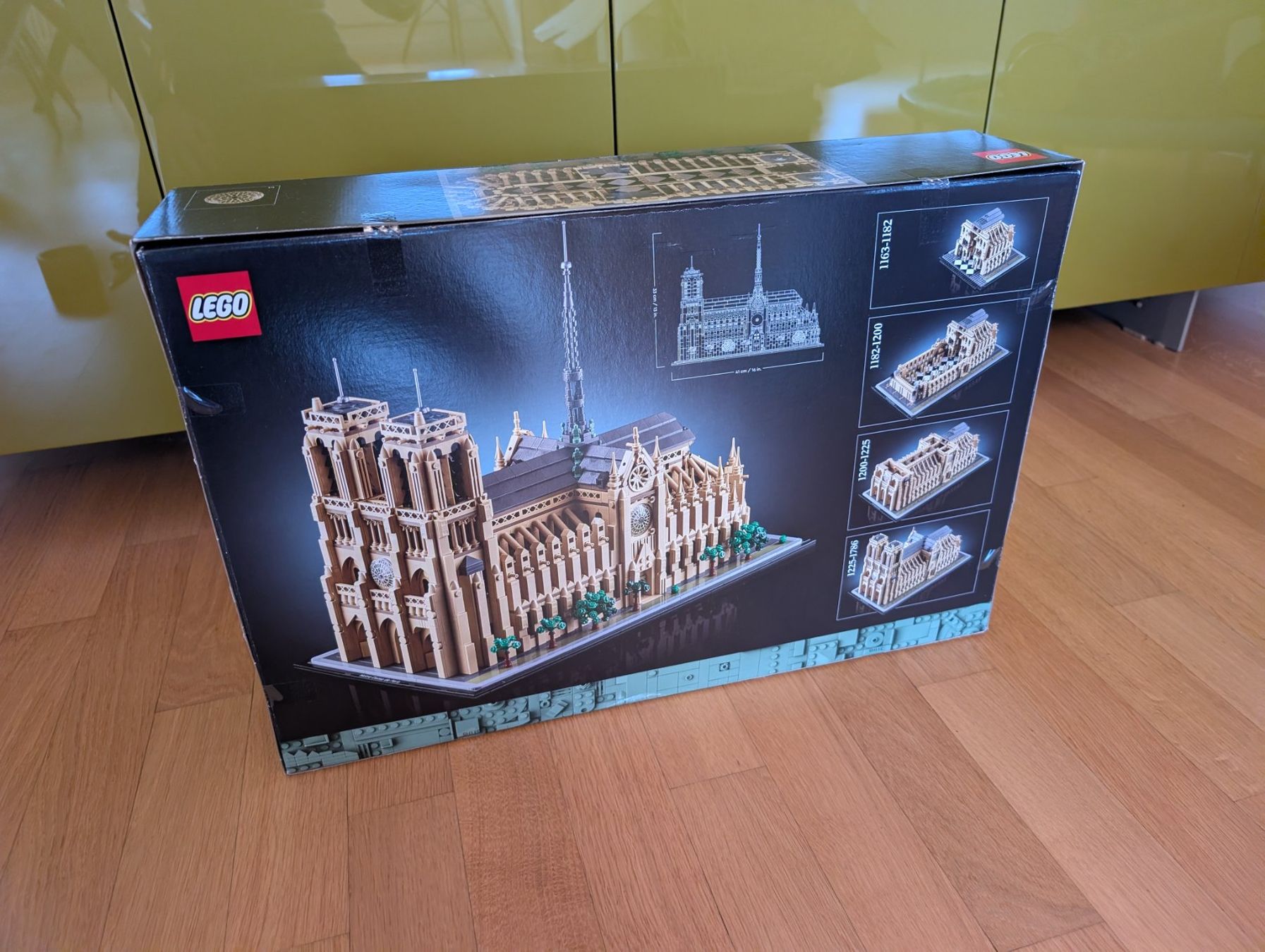 Lego Kit di costruzioni: Lego Architecture Notre Dame 21061 – Nuovo e nell'imballaggio originale da Zürich venduto da pat_c76p 1