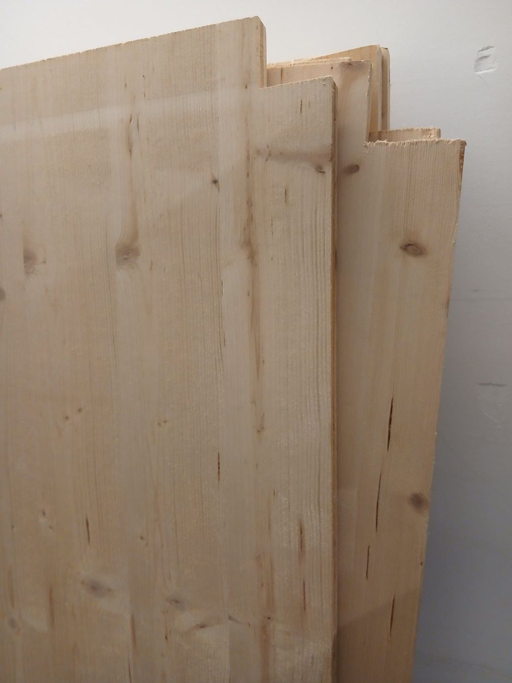 Articoli in legno: Bretter / Dreischichtplatten – Usato da Aadorf venduto da ren_t9bx