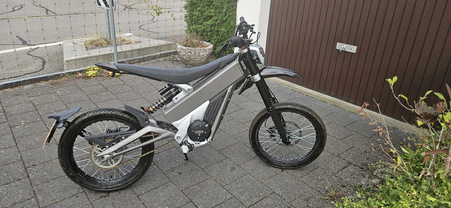 Talaria Sonstige: Talaria XXX E Motorrad – Neu (gemäss Beschreibung) aus Jona von Mioplosus 3