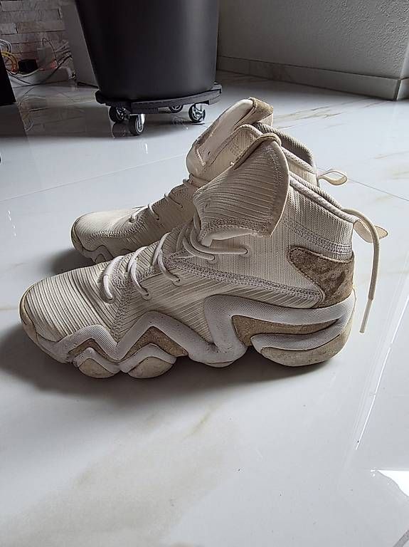 Adidas Damenschuhe: Addidas Crazy 8 off White – Gebraucht aus Burgdorf von J.D14