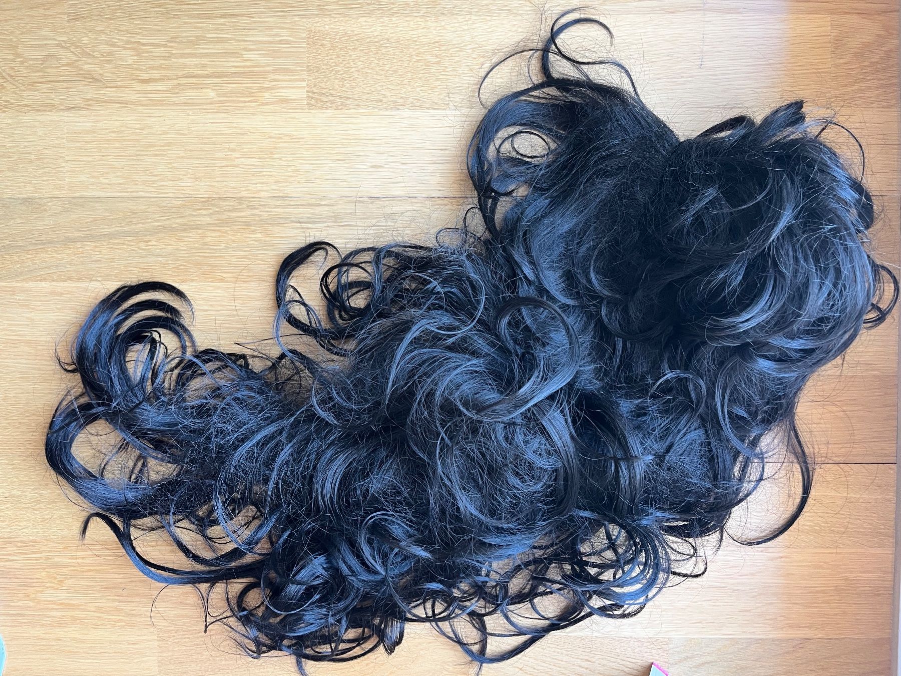 Parrucche: Schwarze Perücke Stil 'Amy Winehouse' – Nuovo (secondo la descrizione) da Basel venduto da _MMJ 1