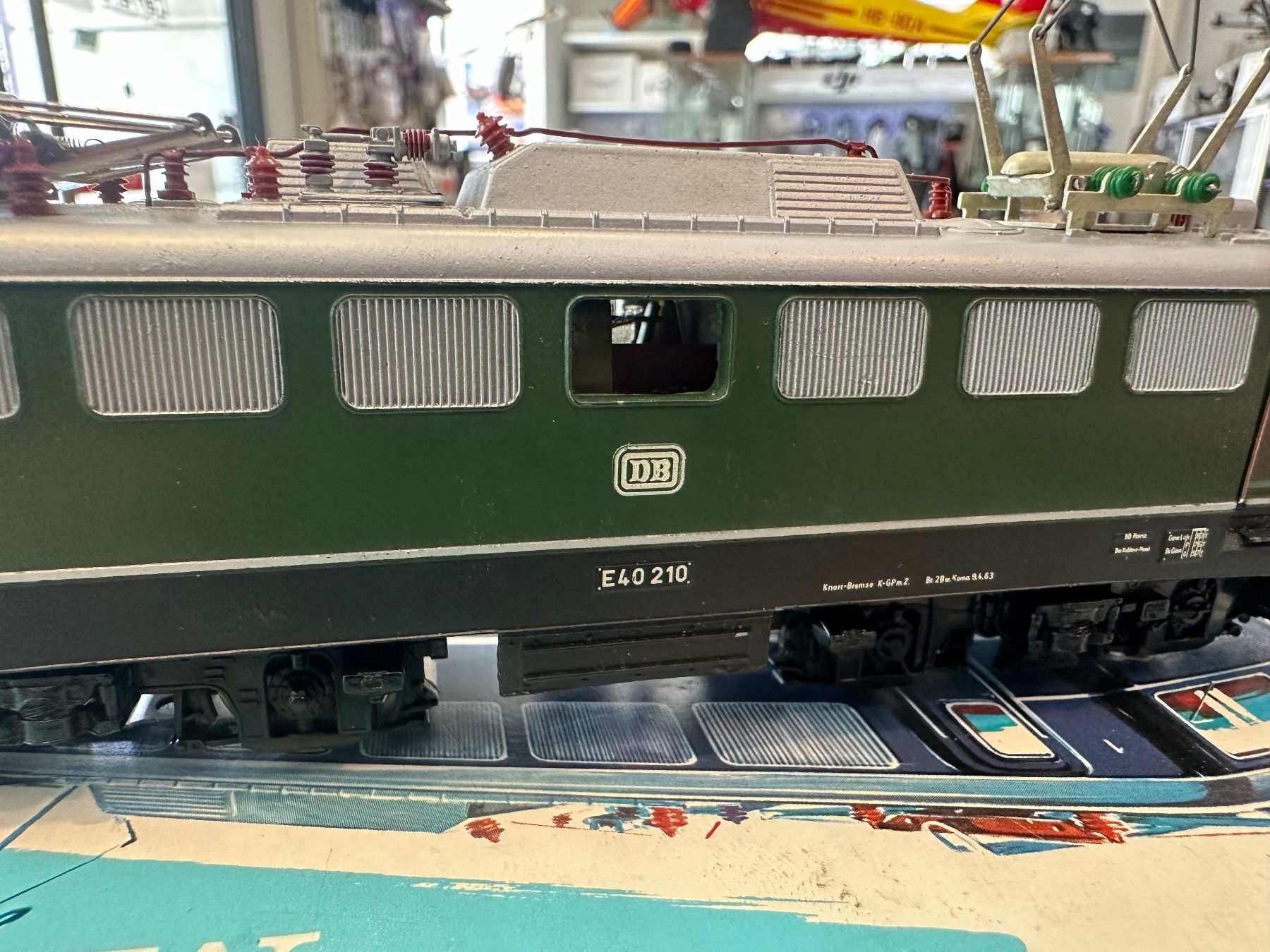 Märklin Modellini di ferrovie: Märklin 3040, DB E-Lok BR 140, analog – Usato da Chiasso venduto da Carrara-Modellismo 3
