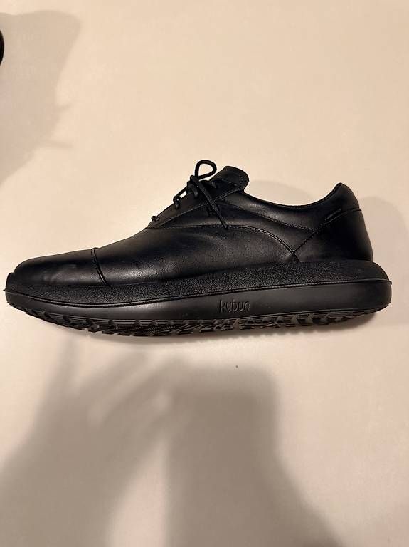 Kybun Herrenschuhe: Kybun Kloten 46.5 – Gebraucht aus Erlenbach ZH von Berlen