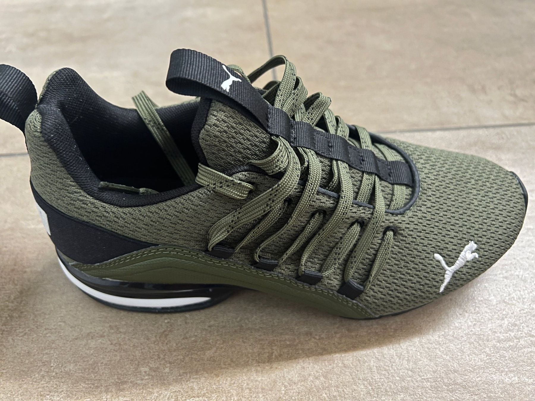 Puma Scarpe da uomo: Puma Axelion Refresh Gr.40 – Usato da Merenschwand venduto da Andyw8 2