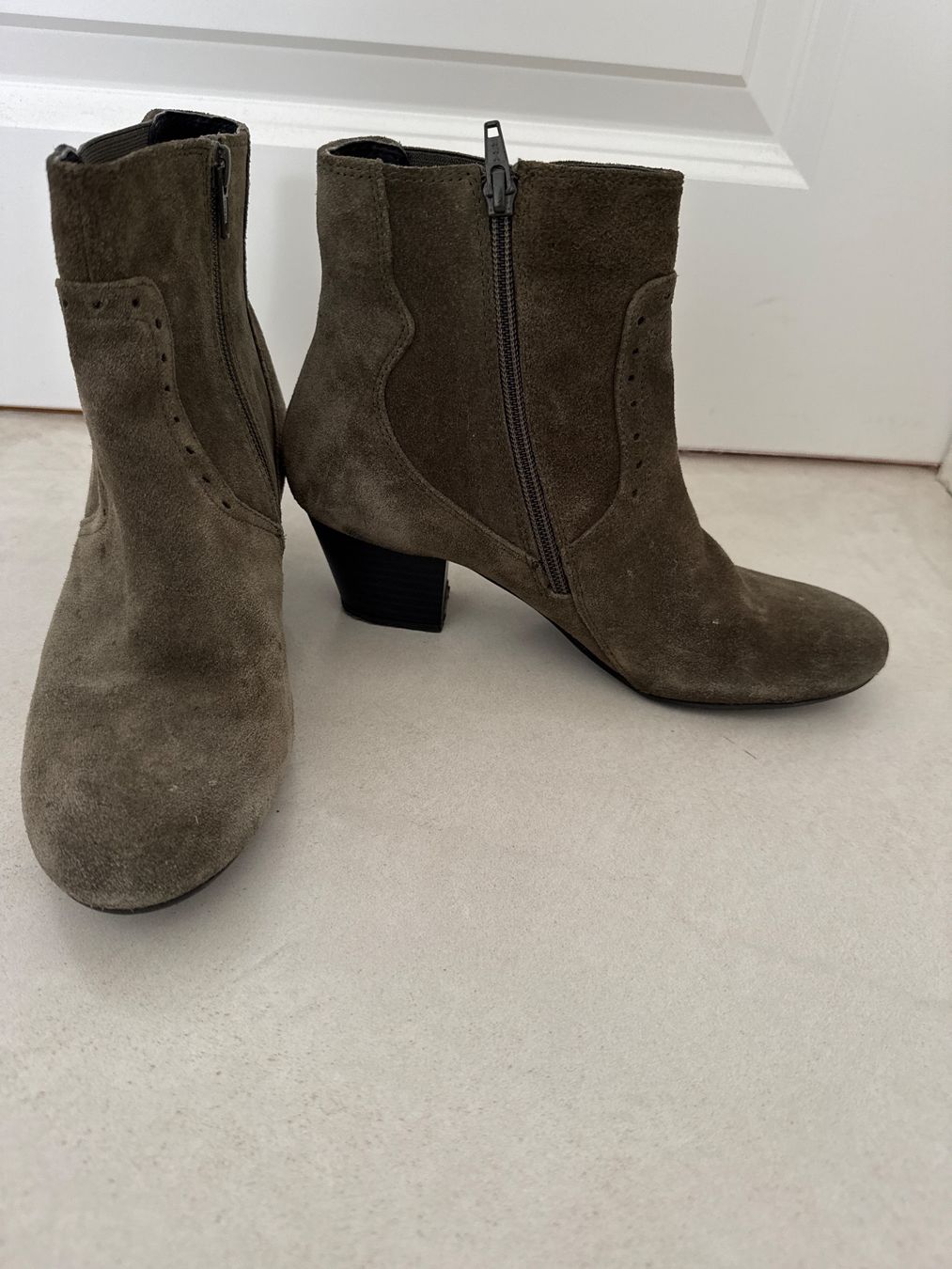 Promod Scarpe da donna: Belles bottines vertes kaki en daim – Usato da giffers venduto da sev_c9x9