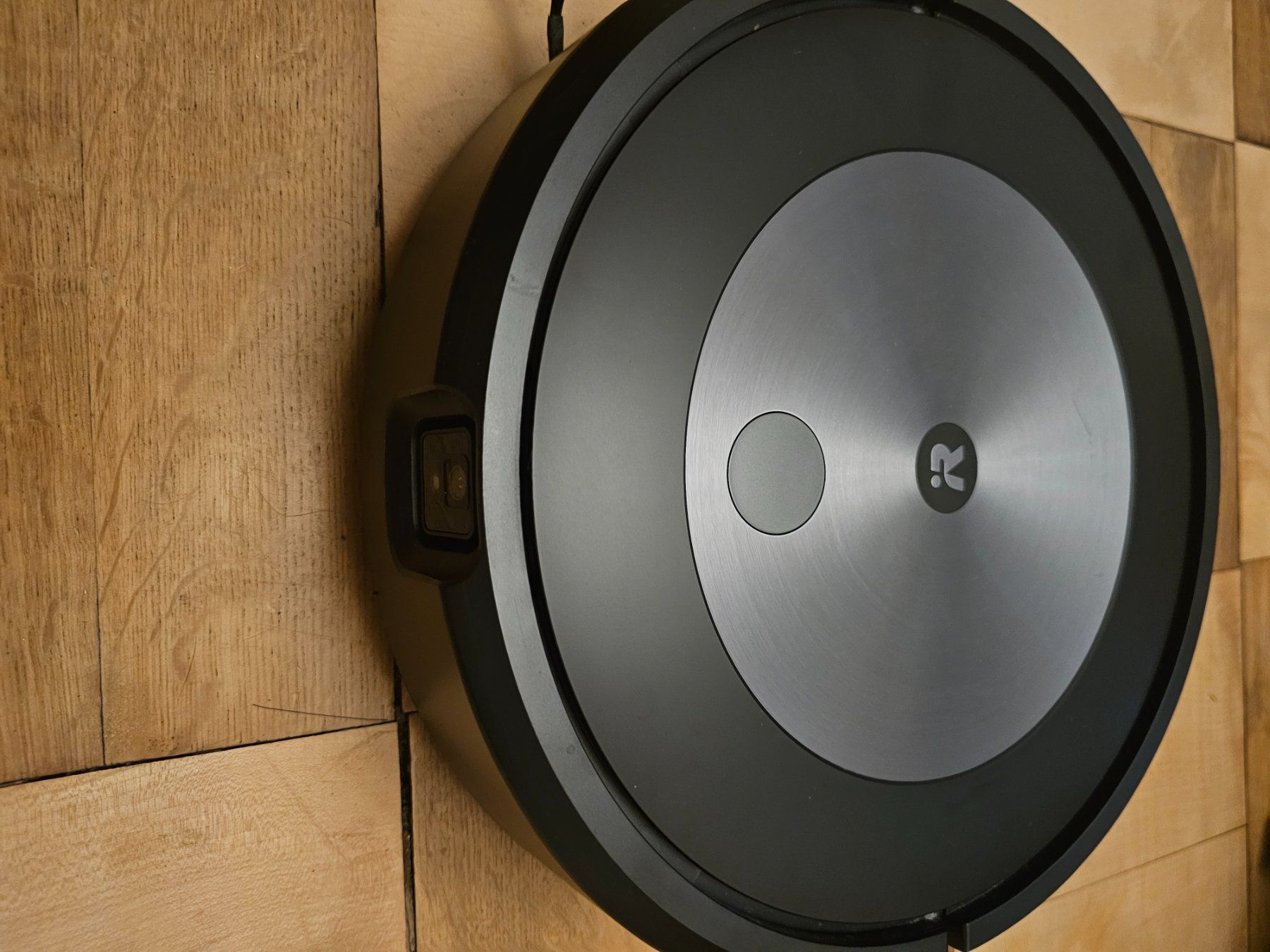 Irobot Aspirapolveri & Accessori: iRobot Roomba j7 – Usato da Burgdorf venduto da Hans-peter-fritz