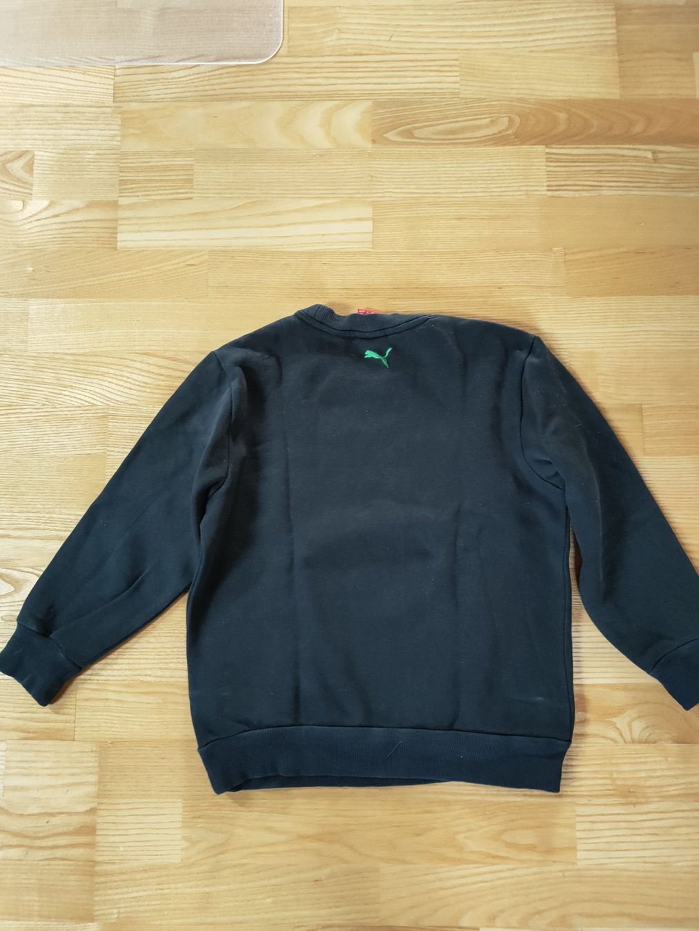 Puma Pulls et sweat-shirts: Pullover Puma Grösse 128 – D'occasion à Ins par variable 1
