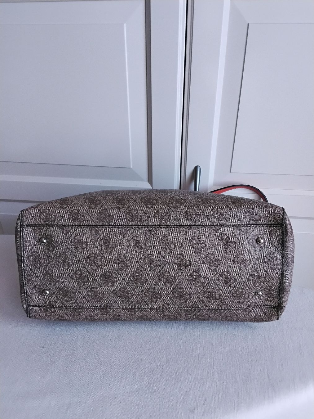 Guess Borse da donna: Guess Tasche – Usato da Fey venduto da ladamedunil 3