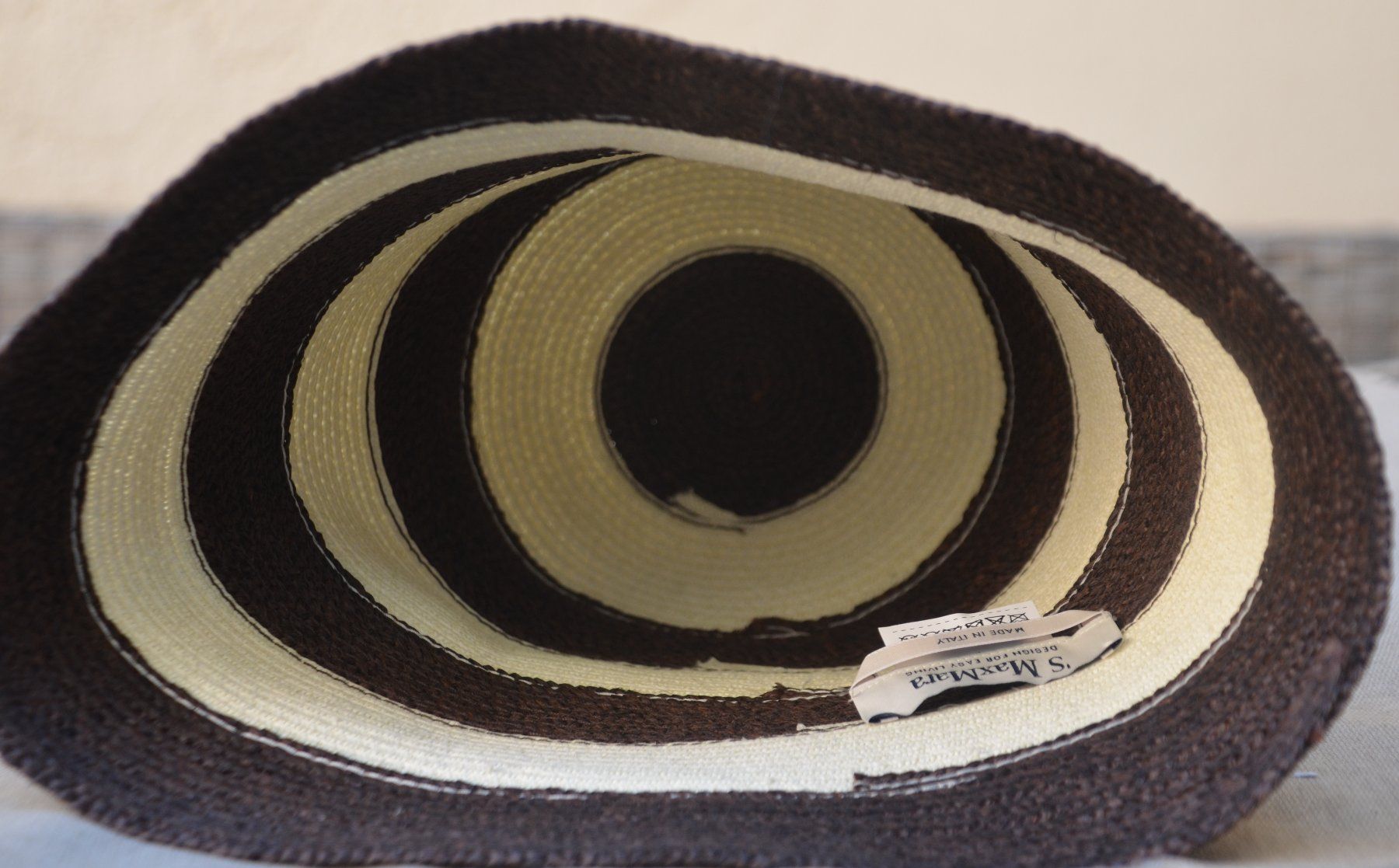 Max Mara Copricapi, berretti & cappellini: Max Mara Hut / chapeau M – Usato da Collonges venduto da arashee 6