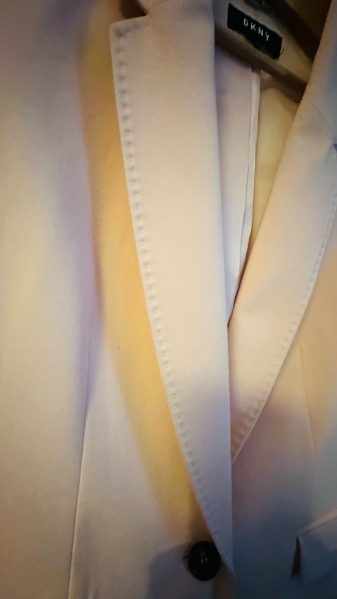 Vestes: Blazer DKNY  – Neuf (Voir description) à Les Acacias par bam_r2rp 4