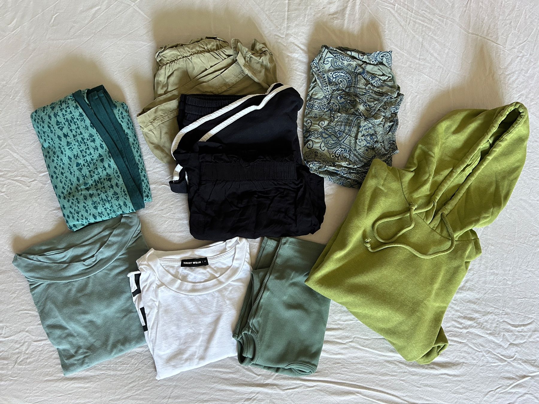 H&M Lotti & Set di vestiti: 11 Teile Kleidersett – Usato da Rüfenach AG venduto da merlyn07 1