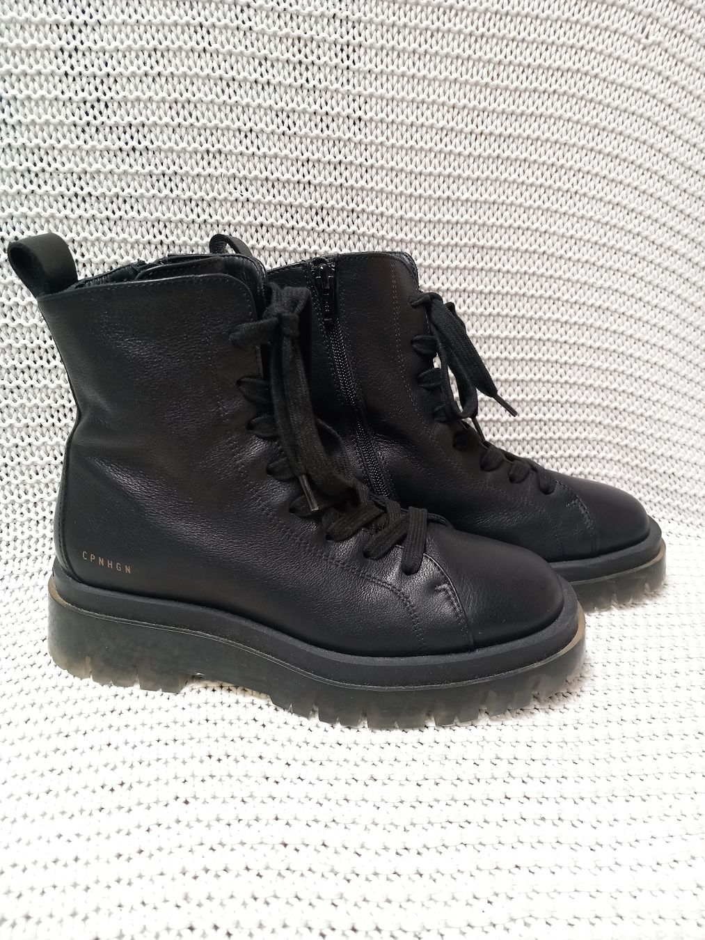 Copenhagen Scarpe da donna: Copenhagen Studio Boots CPH1002 vitello black/clear Gr.35-37 – Nuovo (secondo la descrizione) da Gwatt (Thun) venduto da umwelt-brocki